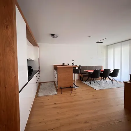 Appartement Bergapartment Mit Balkon In *
